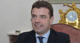 file/ELEMENTO_NEWSLETTER/10462/Cota_Roberto_08.gif