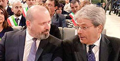 file/ELEMENTO_NEWSLETTER/16608/Bonaccini_e_Gentiloni_090517.jpg