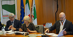 file/ELEMENTO_NEWSLETTER/16650/Bonaccini-_StefanopresentaReporta5anni_180517.jpg