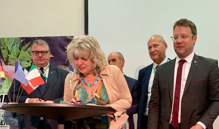 file/ELEMENTO_NEWSLETTER/20183/Caselli_FirmaAgriRegions.jpg