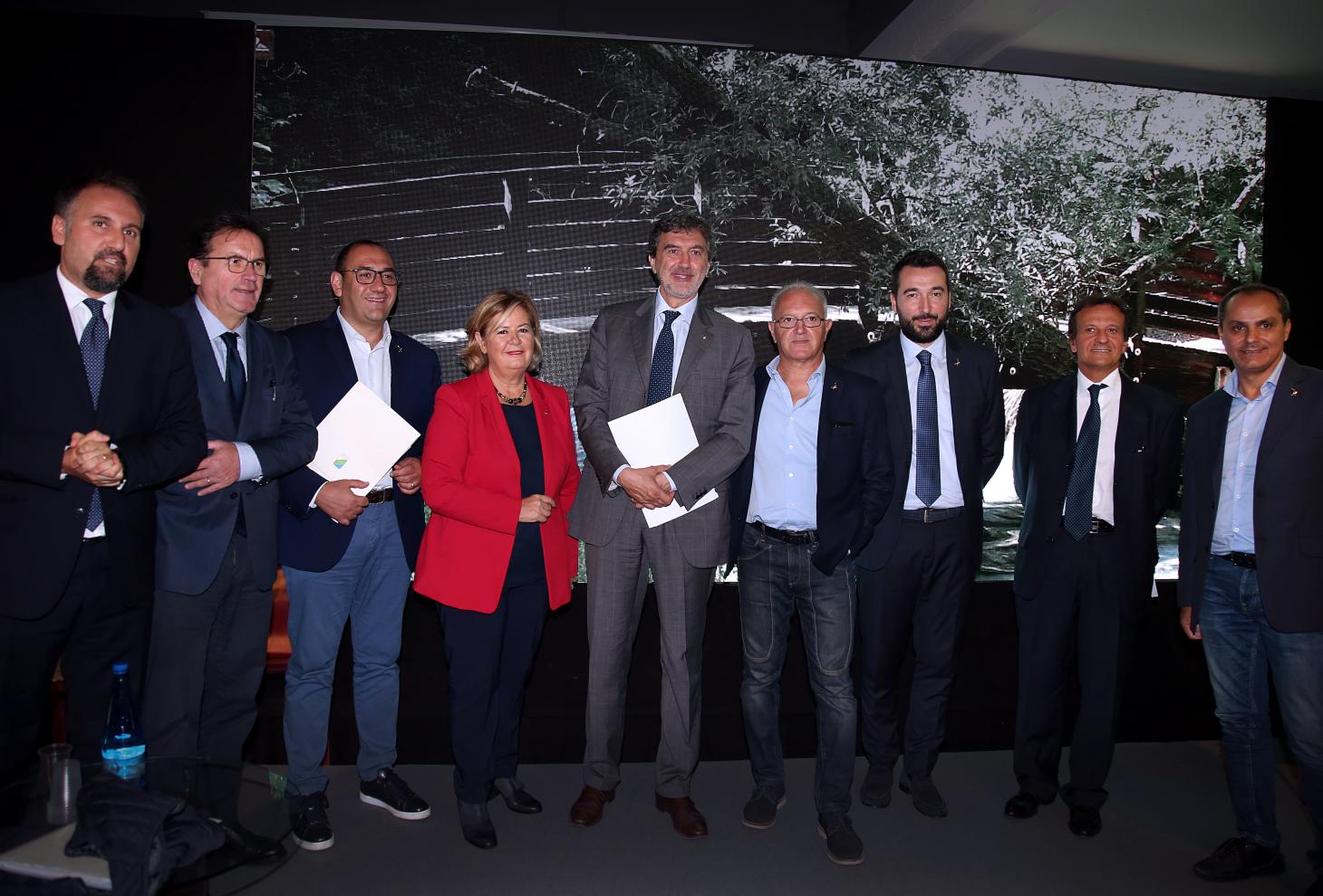 file/ELEMENTO_NEWSLETTER/20209/2019-09-19-giunta-marsilio-180-giorni-01.jpg