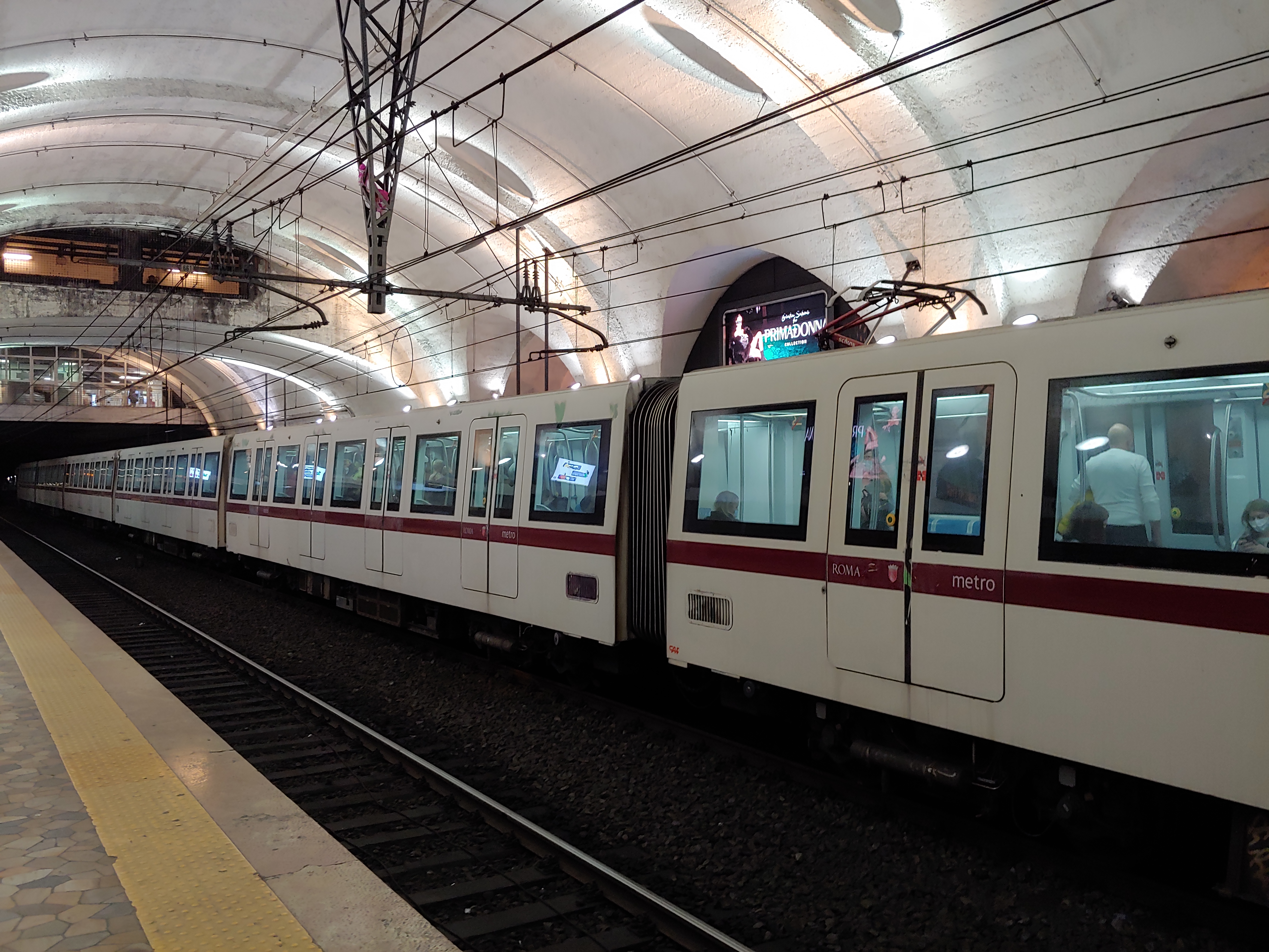 file/ELEMENTO_NEWSLETTER/23711/vagone-metro-b.jpg