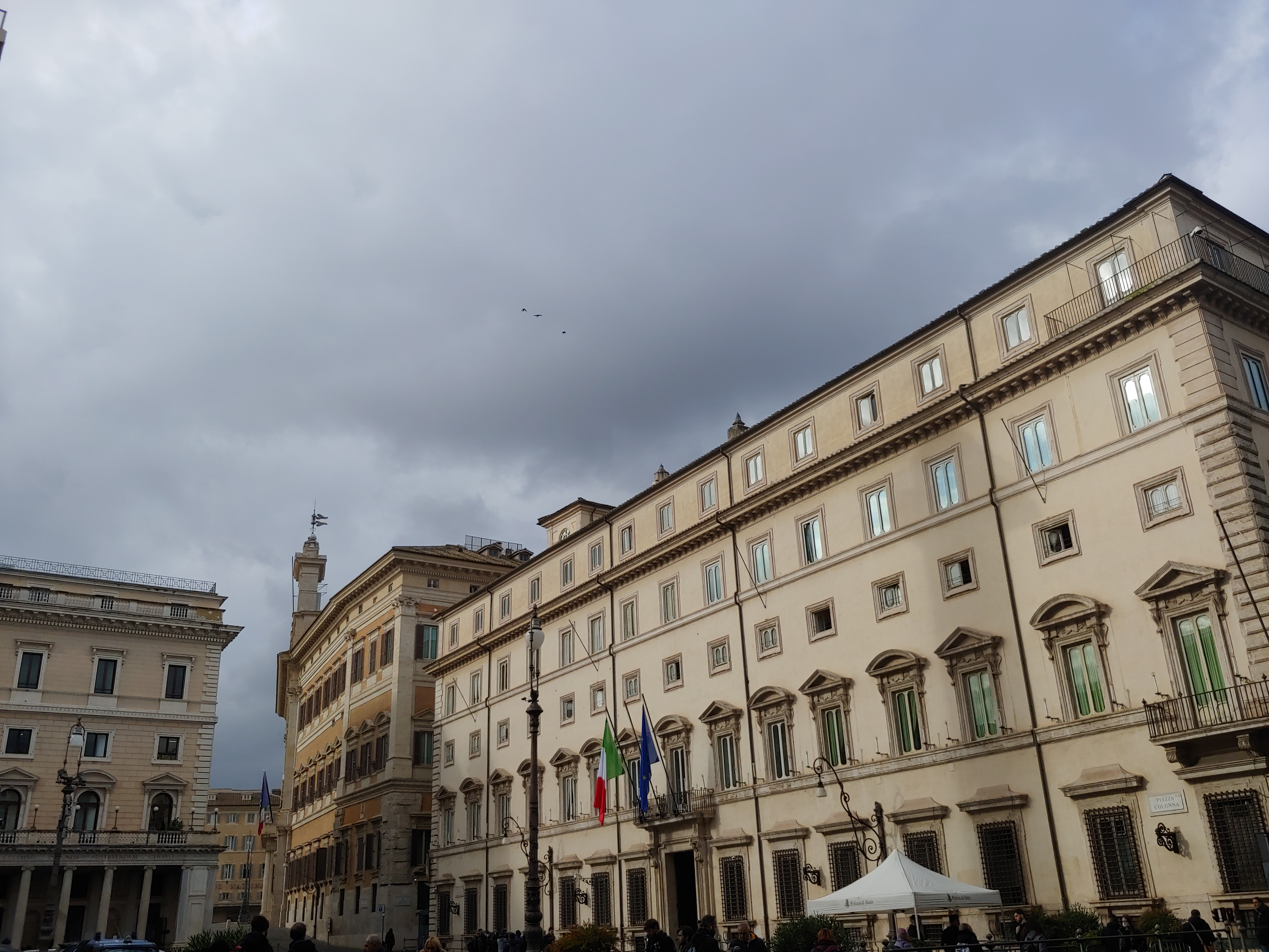 file/ELEMENTO_NEWSLETTER/24031/palazzo-Chigi-giorno-pioggia.jpg